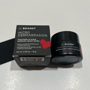 NWB Dr. Brandt lip scrub full size 10g / .35 oz